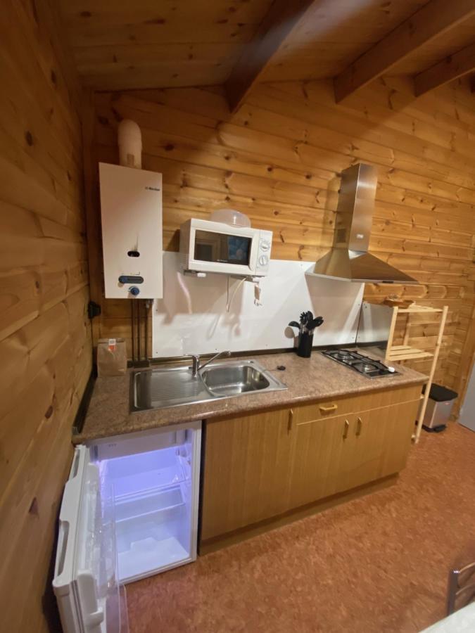 Bungalow & Camping Fuente De Regrustan Graus Exterior photo